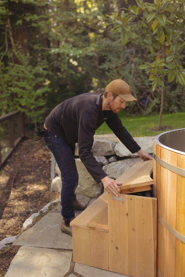 Cleaning a Hot Tub Filter Properly